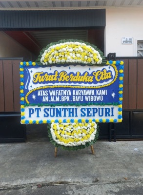 Papan Bunga Duka di Muara Tiga